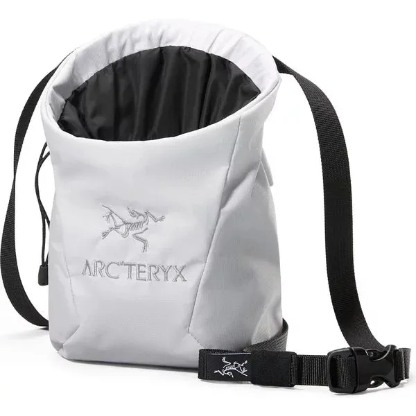 Arc'teryx Ion Lightweight Chalk Bag - Compact & Durable Chalk Holder for Enhanced Climbing Performance