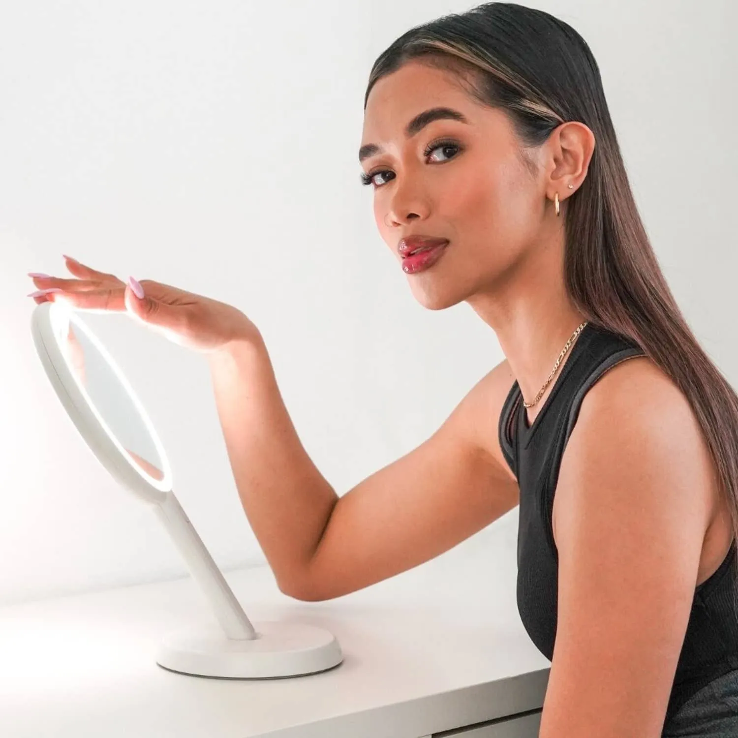 Cami 4-in-1 Lighted Vanity Mirror in Blue